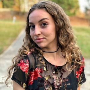 Meet your Posher, Vanessa